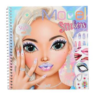 Cuaderno Dress me up con Maquillaje y uñas