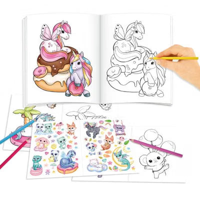 Cuaderno con plantillas y stickers mundo unicornios