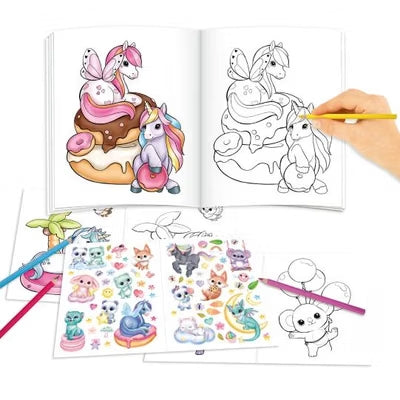 Cuaderno con plantillas y stickers mundo unicornios