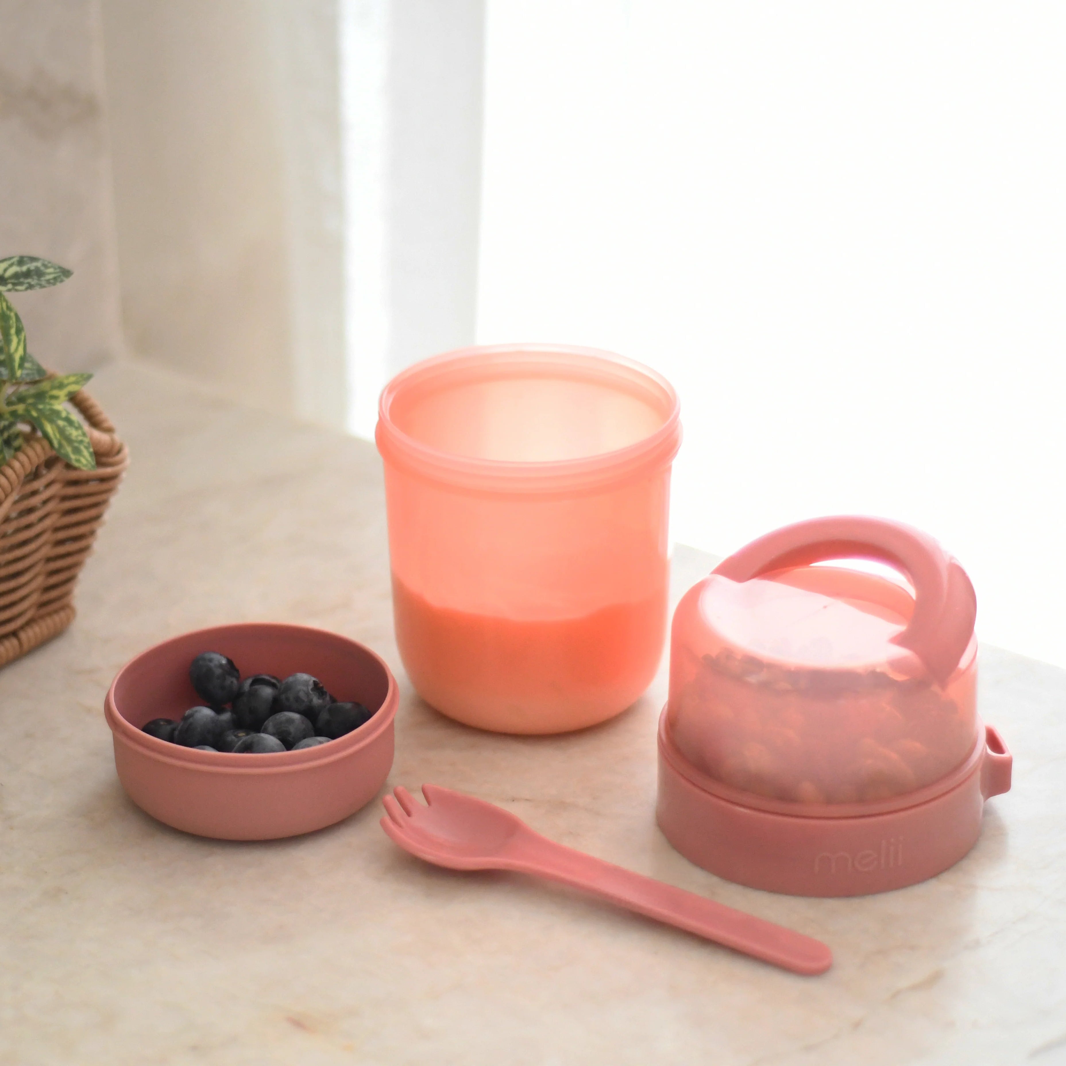 Contenedor para yoghurt y ensalada - Rosado