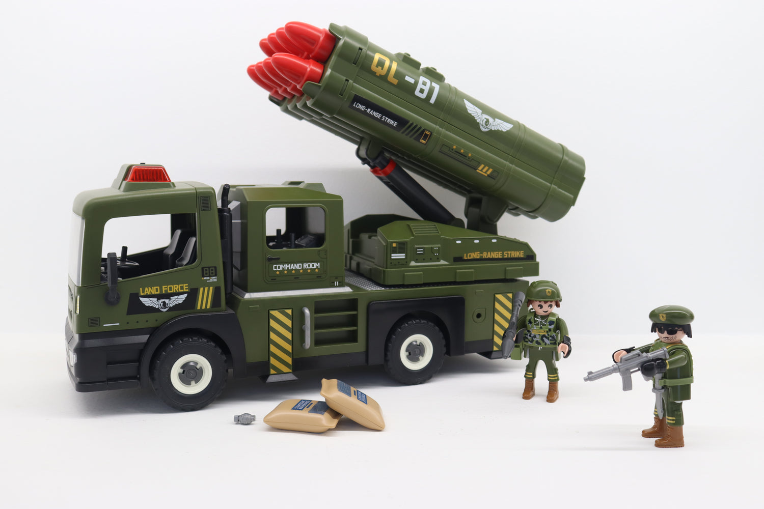 Vehículo de Artillería de Cohetes Militar