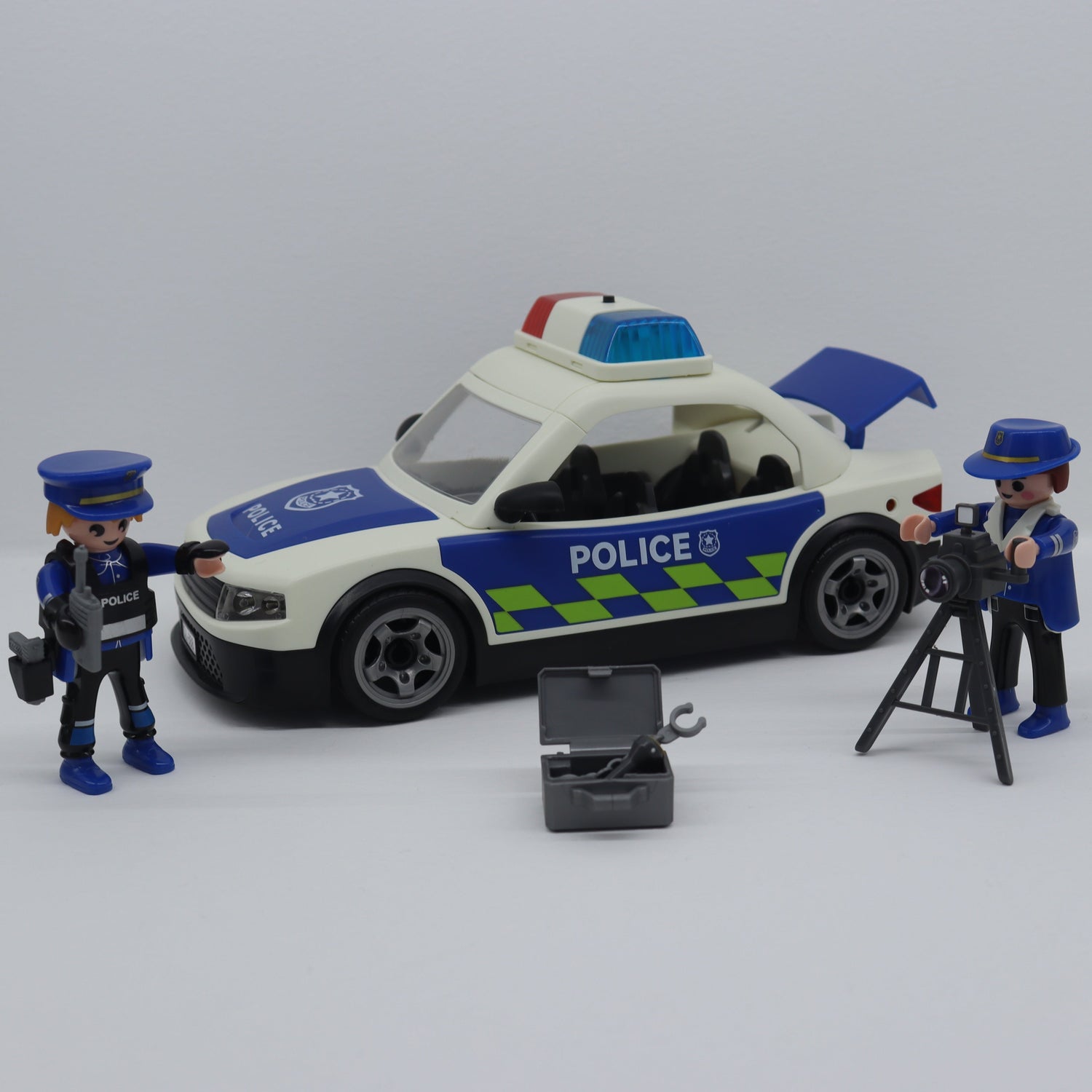 Auto de Policía con Luz y Sonido