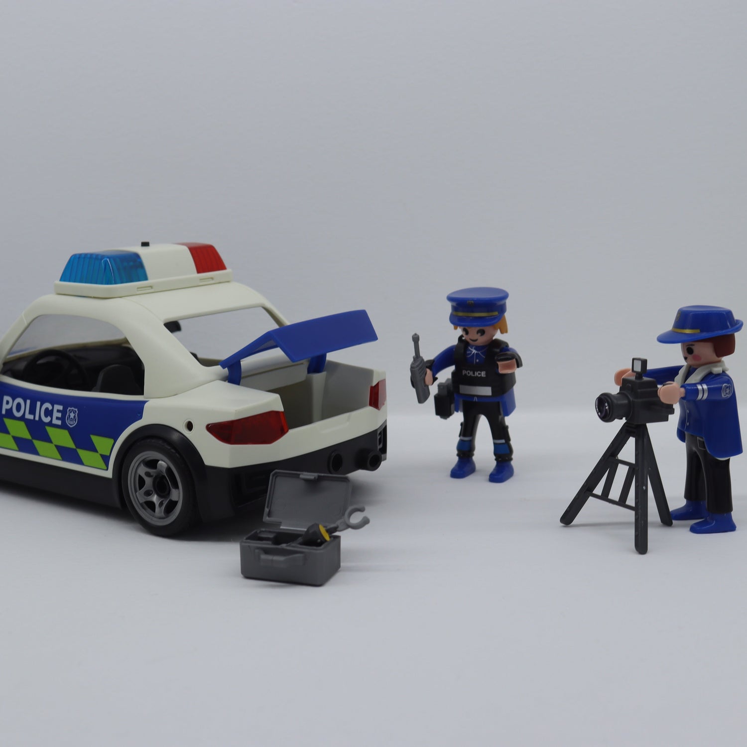 Auto de Policía con Luz y Sonido