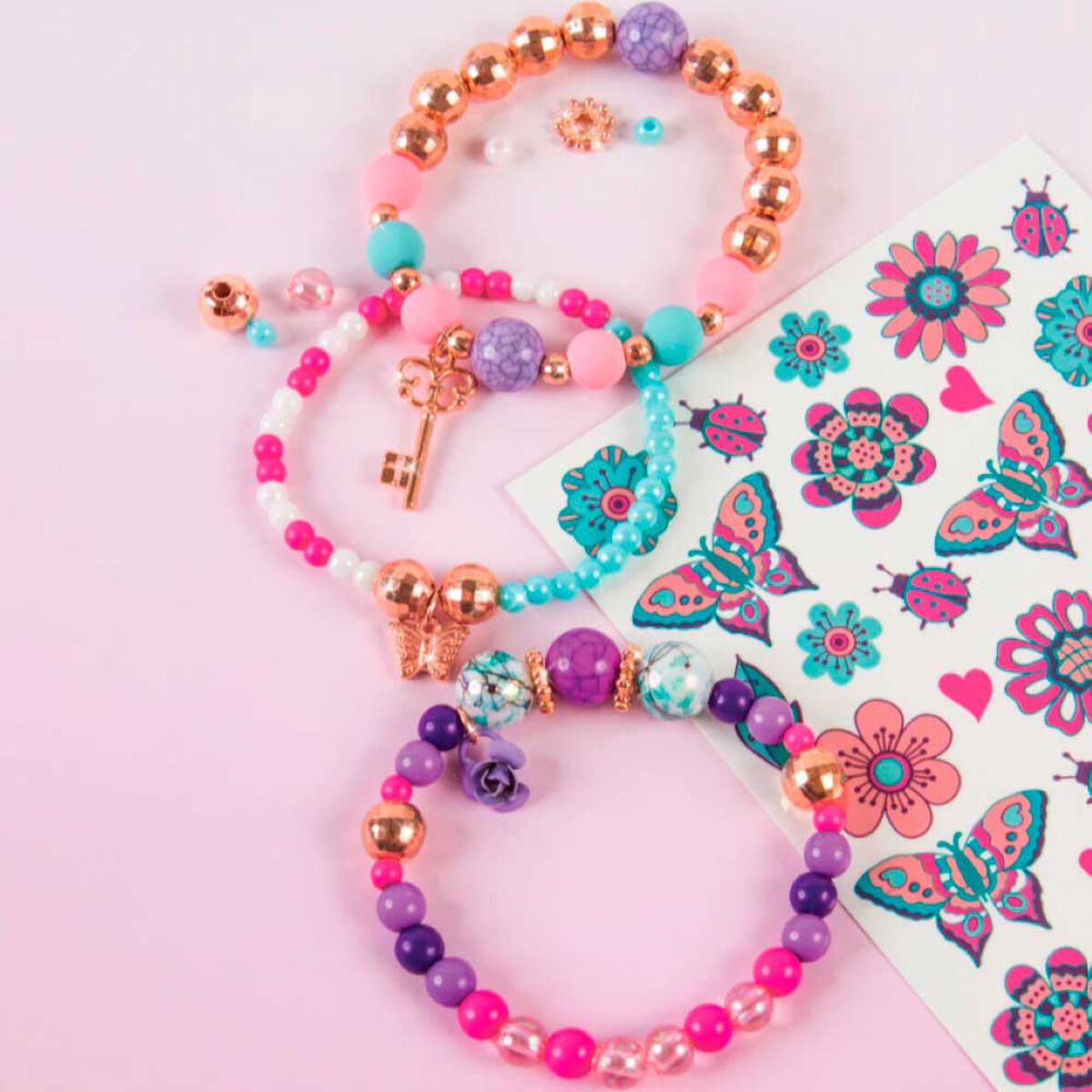 Crea Deslumbrantes Pulseras con Charms